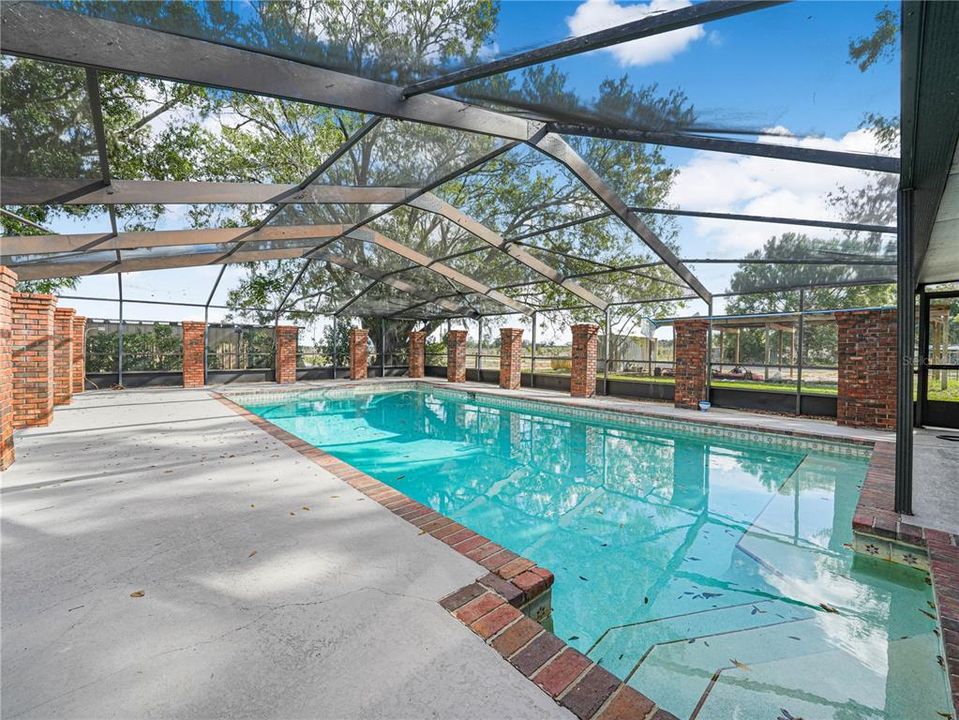 En Venta: $549,900 (6 camas, 3 baños, 3711 Pies cuadrados)