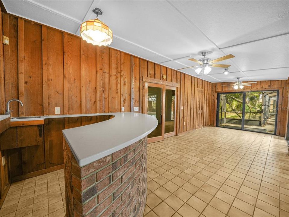 En Venta: $549,900 (6 camas, 3 baños, 3711 Pies cuadrados)