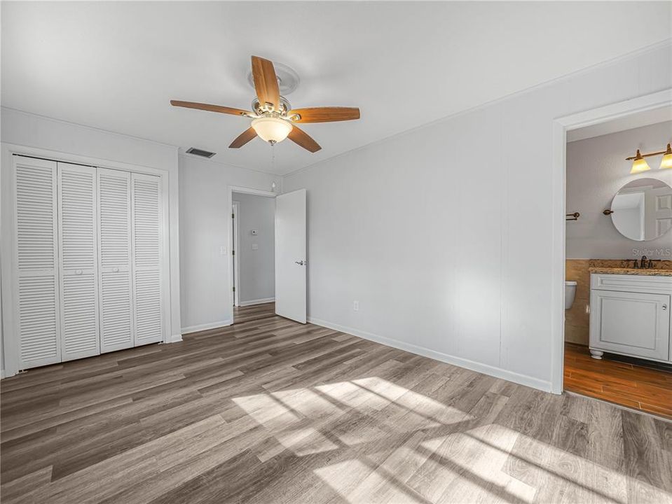 En Venta: $549,900 (6 camas, 3 baños, 3711 Pies cuadrados)