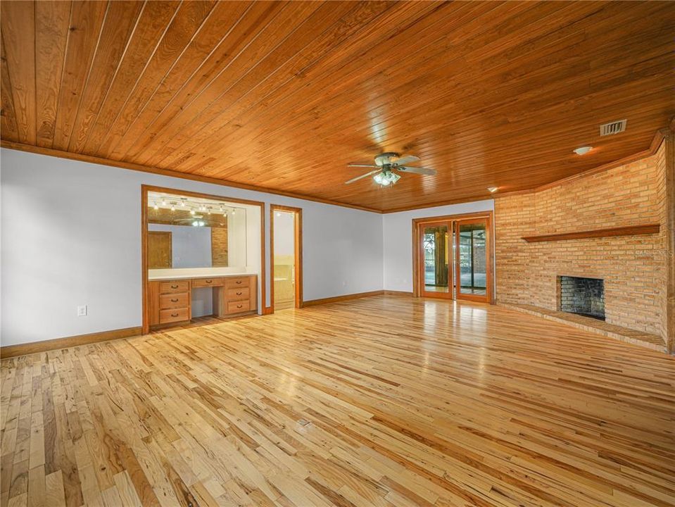 En Venta: $549,900 (6 camas, 3 baños, 3711 Pies cuadrados)