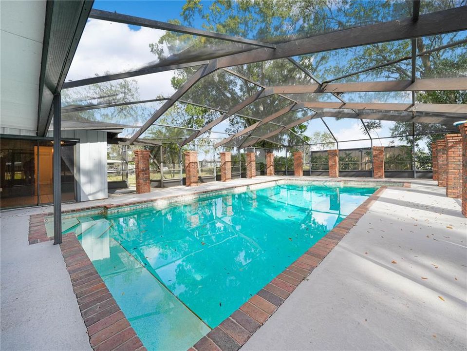 En Venta: $549,900 (6 camas, 3 baños, 3711 Pies cuadrados)