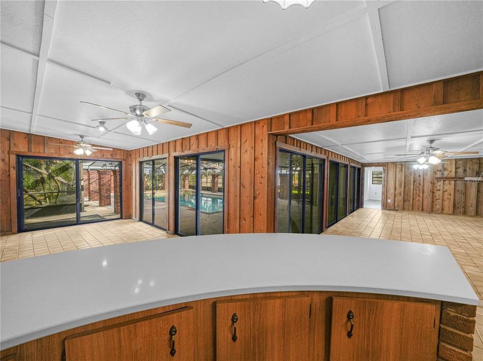 En Venta: $549,900 (6 camas, 3 baños, 3711 Pies cuadrados)