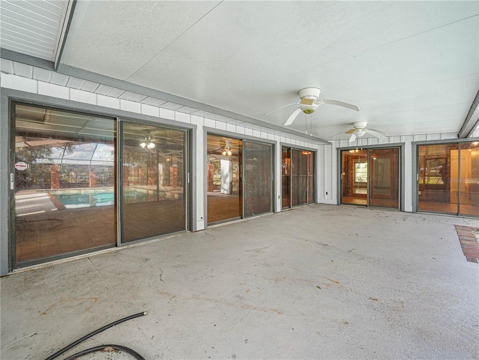 En Venta: $549,900 (6 camas, 3 baños, 3711 Pies cuadrados)