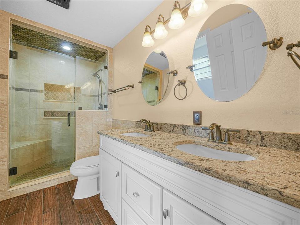 En Venta: $549,900 (6 camas, 3 baños, 3711 Pies cuadrados)