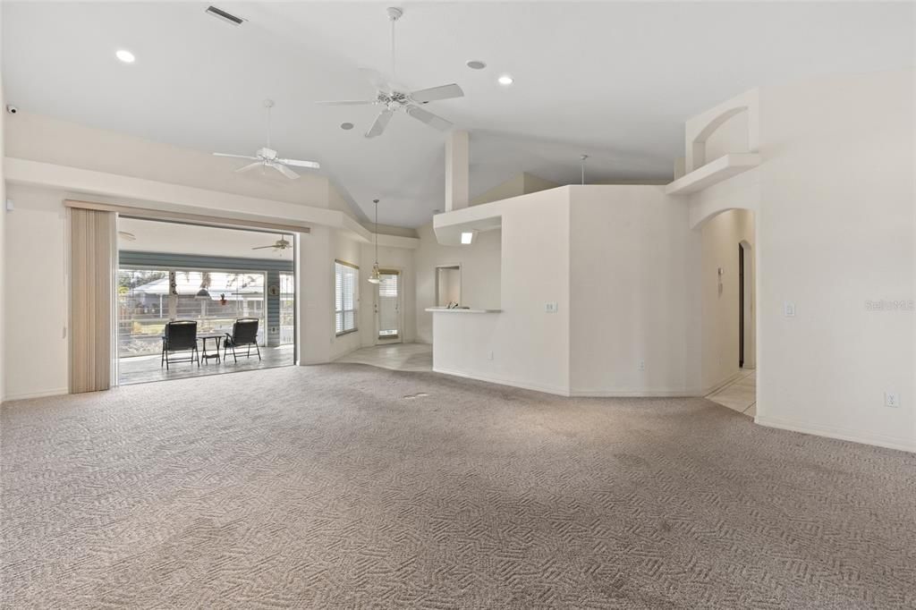 На продажу: $549,000 (3 спален, 3 ванн, 2484 Квадратных фут)