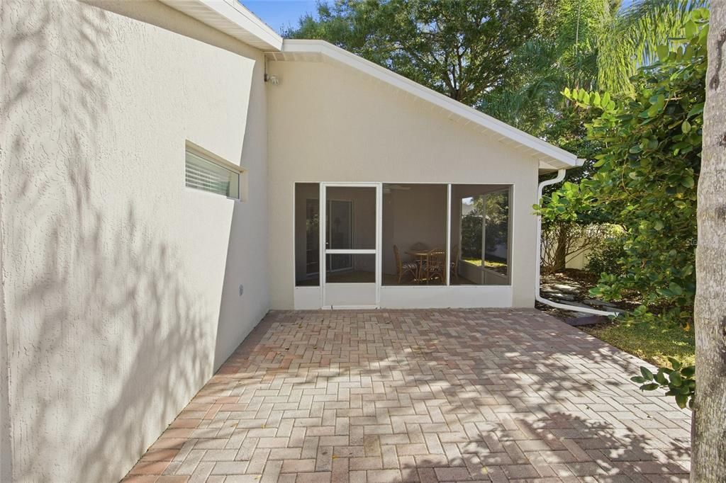 На продажу: $325,000 (3 спален, 2 ванн, 1968 Квадратных фут)