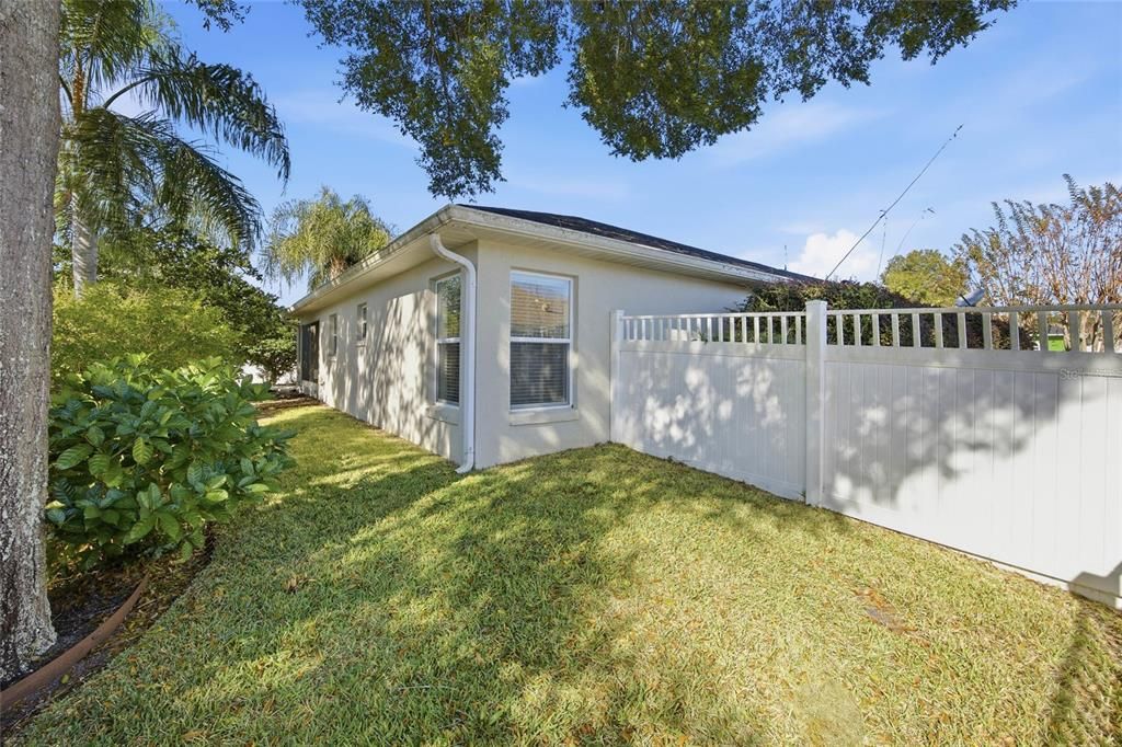 На продажу: $325,000 (3 спален, 2 ванн, 1968 Квадратных фут)