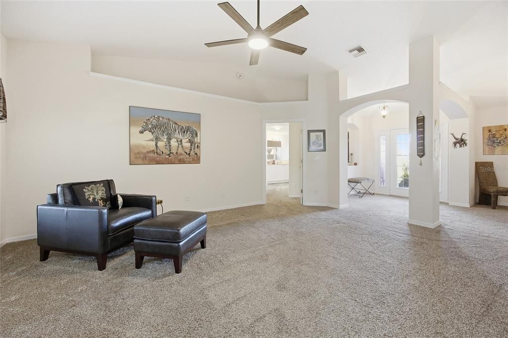 На продажу: $325,000 (3 спален, 2 ванн, 1968 Квадратных фут)