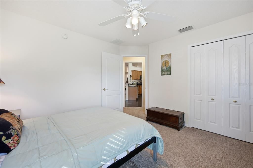 На продажу: $325,000 (3 спален, 2 ванн, 1968 Квадратных фут)