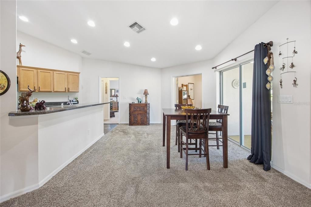 На продажу: $325,000 (3 спален, 2 ванн, 1968 Квадратных фут)