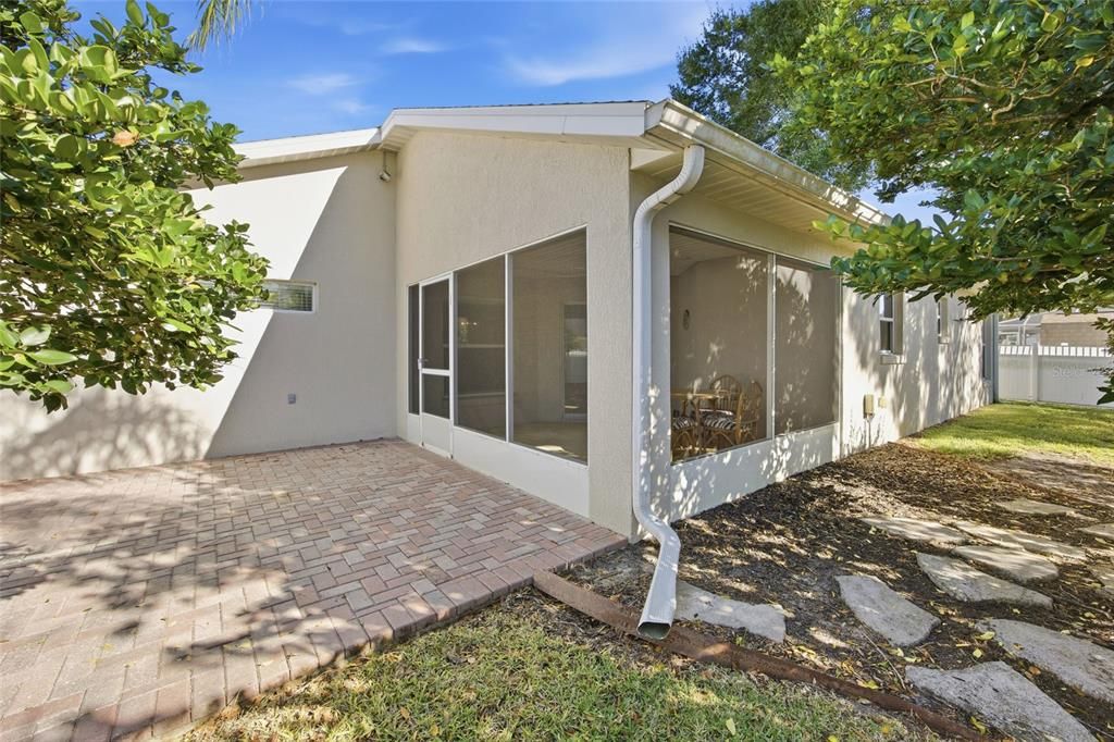 На продажу: $325,000 (3 спален, 2 ванн, 1968 Квадратных фут)