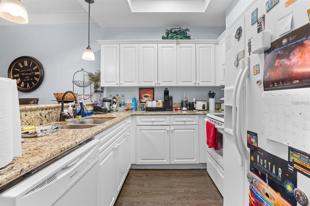 En Venta: $380,000 (2 camas, 2 baños, 860 Pies cuadrados)