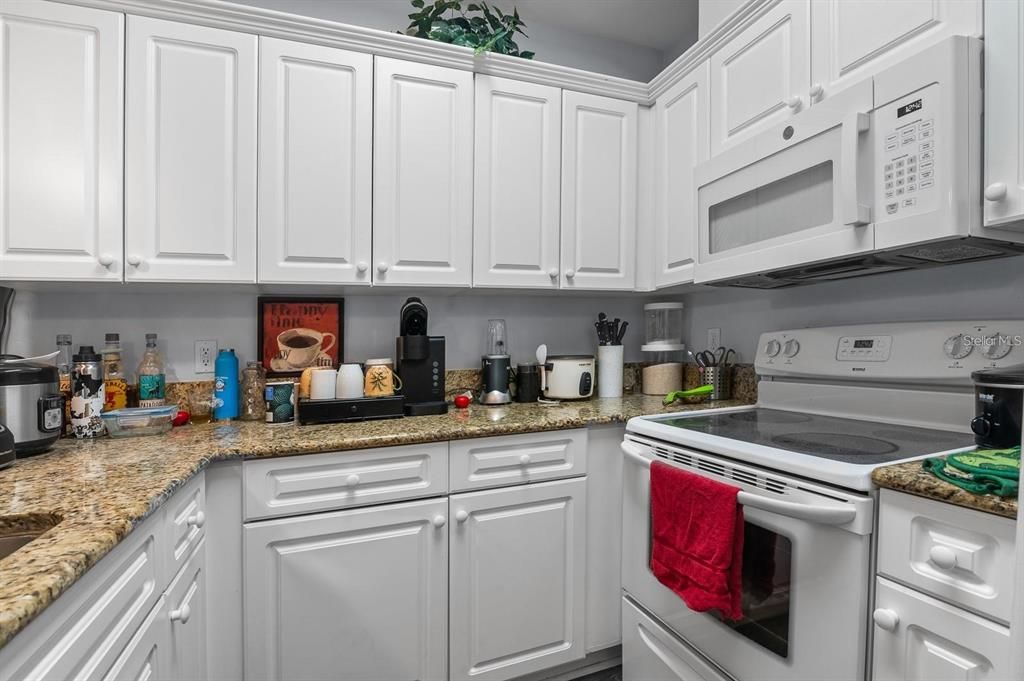 En Venta: $380,000 (2 camas, 2 baños, 860 Pies cuadrados)