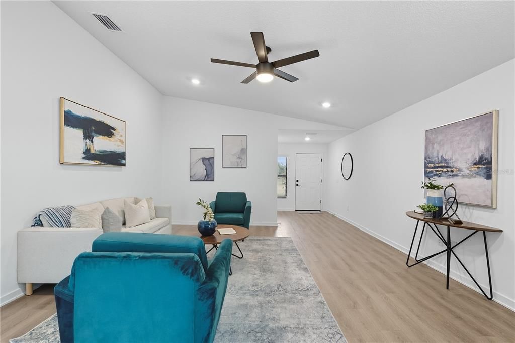 For Rent: $2,650 (3 beds, 2 baths, 1697 Square Feet)