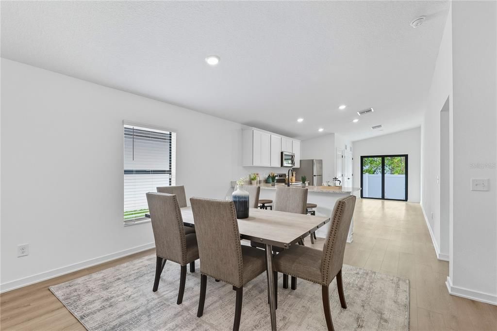 For Rent: $2,650 (3 beds, 2 baths, 1697 Square Feet)