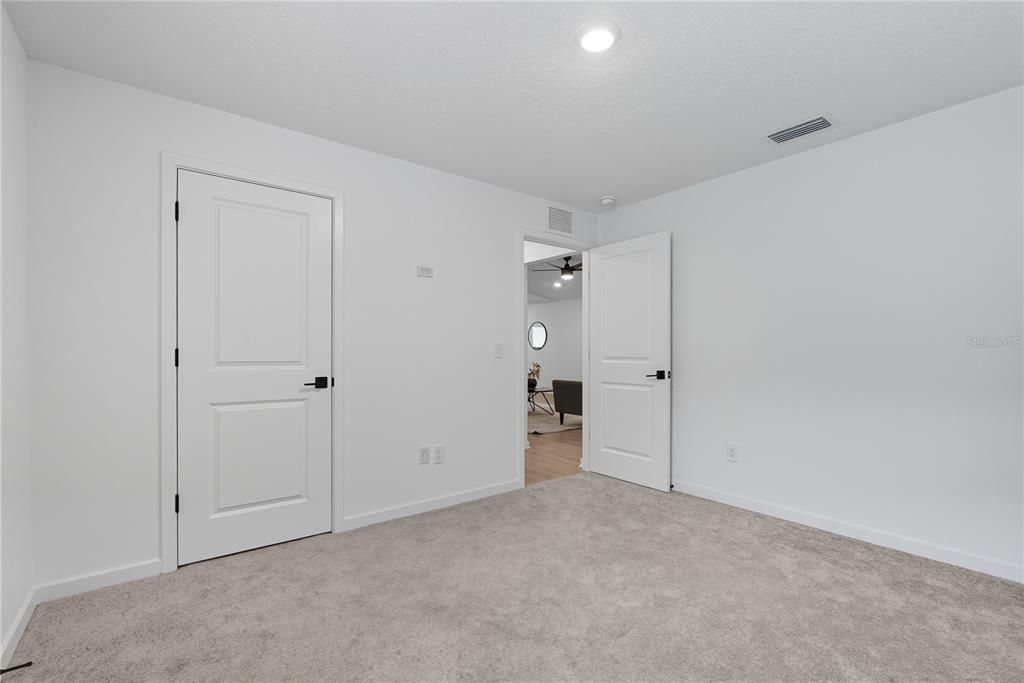 For Rent: $2,650 (3 beds, 2 baths, 1697 Square Feet)