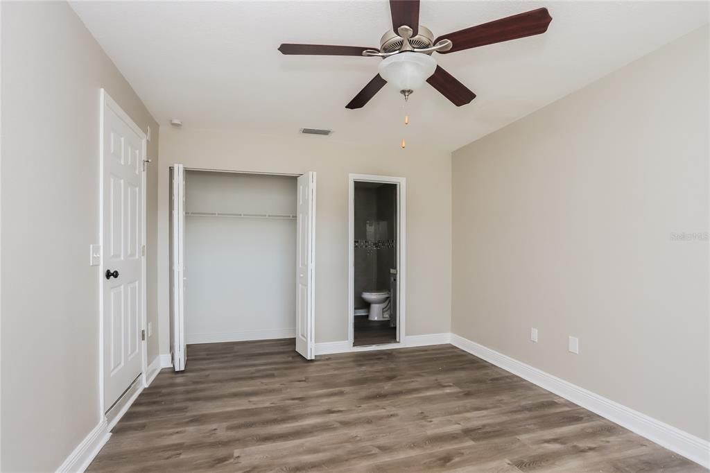 For Rent: $2,020 (3 beds, 2 baths, 1334 Square Feet)