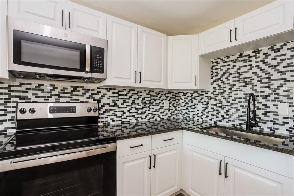 For Rent: $2,020 (3 beds, 2 baths, 1334 Square Feet)