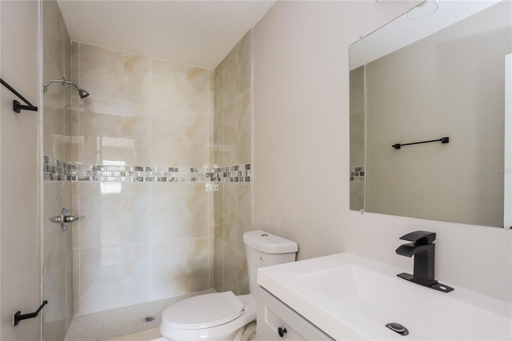 For Rent: $2,020 (3 beds, 2 baths, 1334 Square Feet)