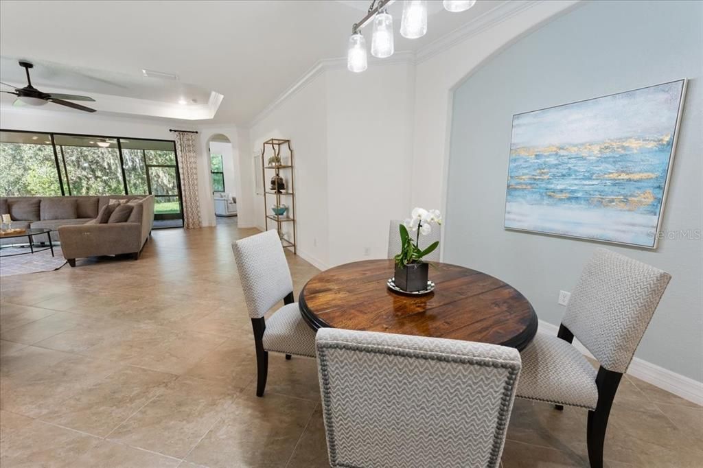 待售: $799,000 (4 贝兹, 2 浴室, 2248 平方英尺)