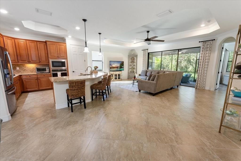 待售: $799,000 (4 贝兹, 2 浴室, 2248 平方英尺)