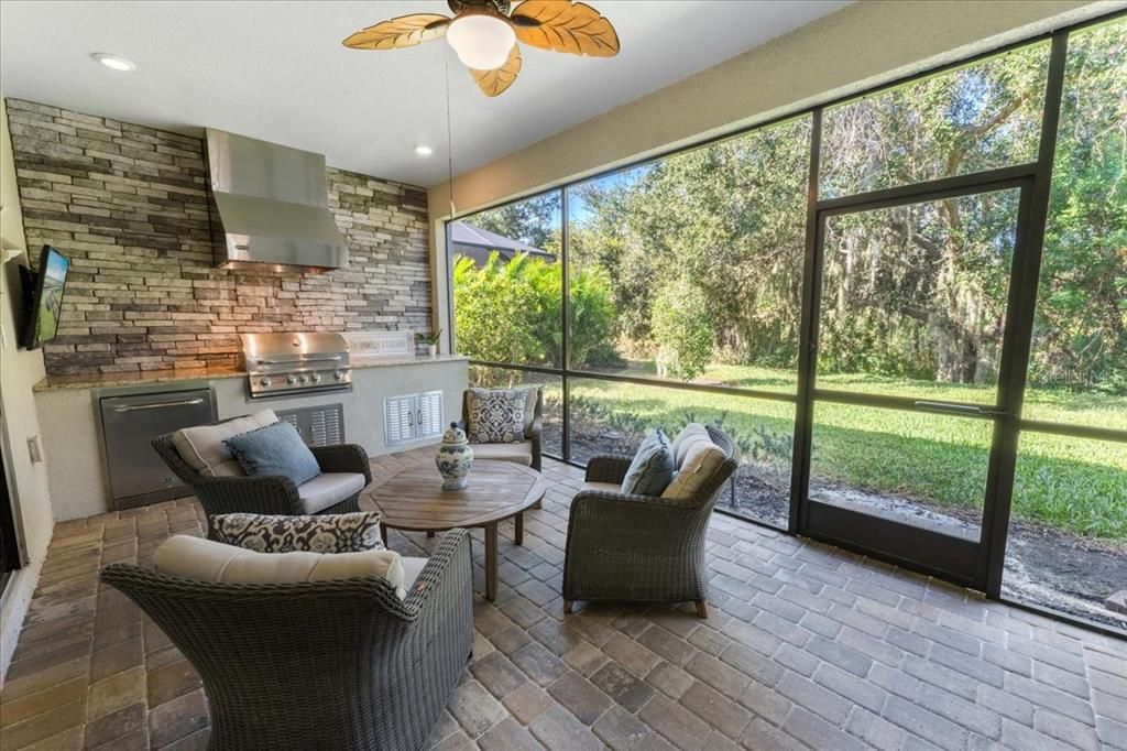 待售: $799,000 (4 贝兹, 2 浴室, 2248 平方英尺)