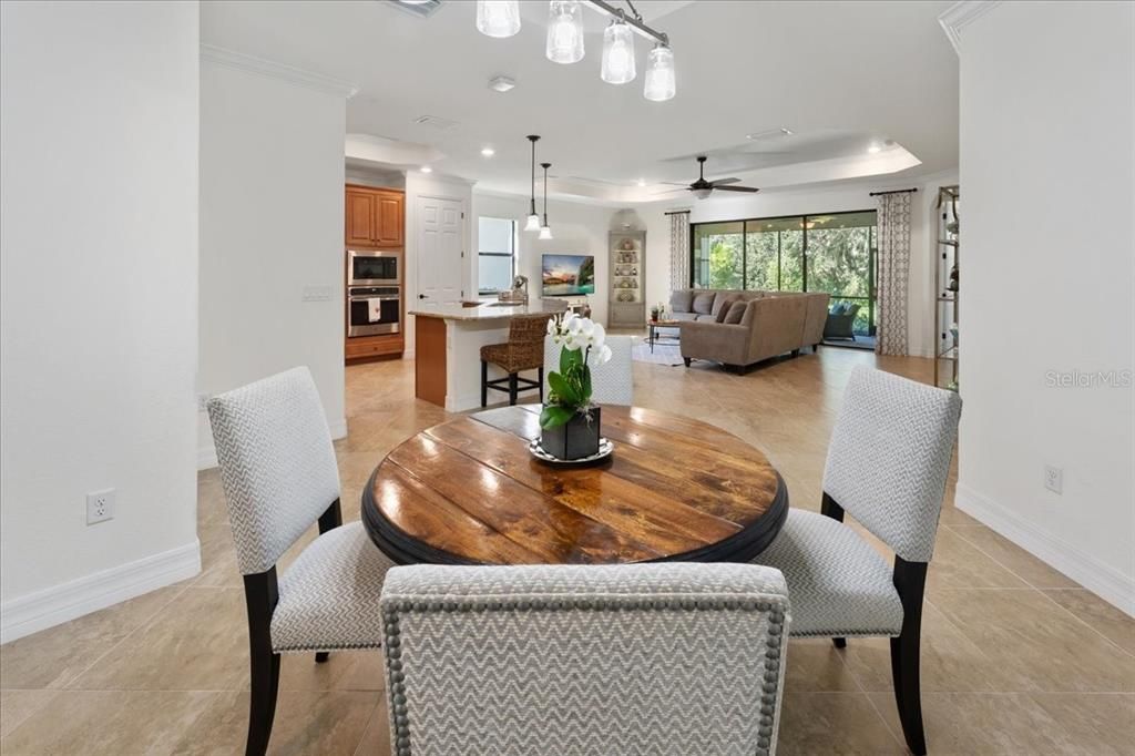 待售: $799,000 (4 贝兹, 2 浴室, 2248 平方英尺)