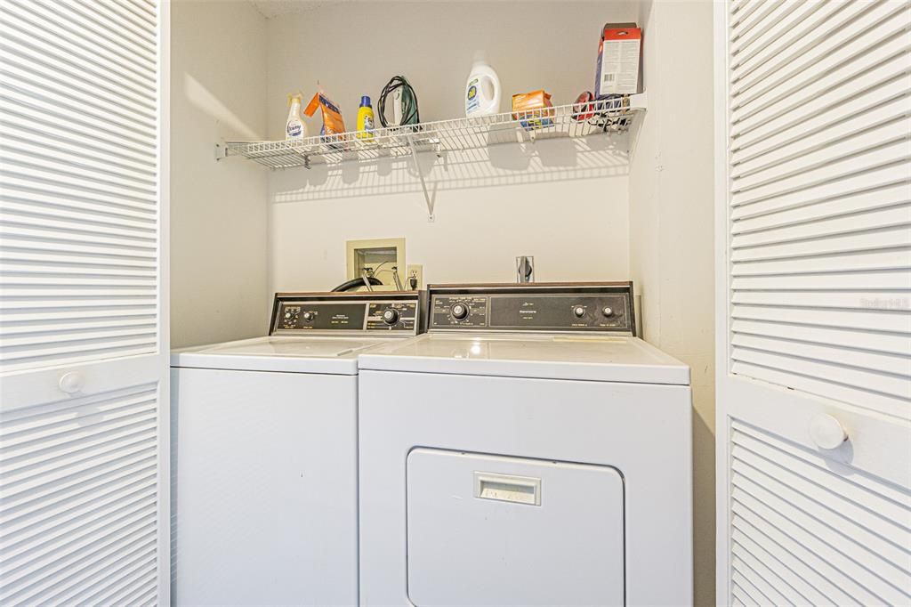 For Sale: $525,000 (2 beds, 2 baths, 1237 Square Feet)