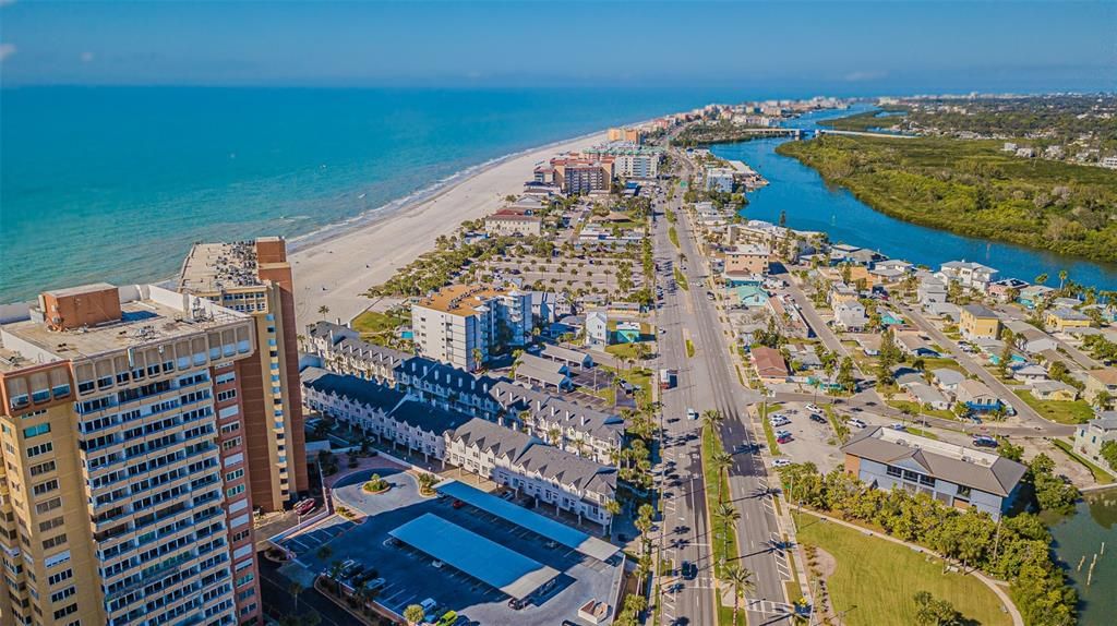 For Sale: $525,000 (2 beds, 2 baths, 1237 Square Feet)