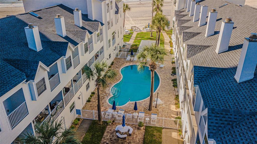 For Sale: $525,000 (2 beds, 2 baths, 1237 Square Feet)