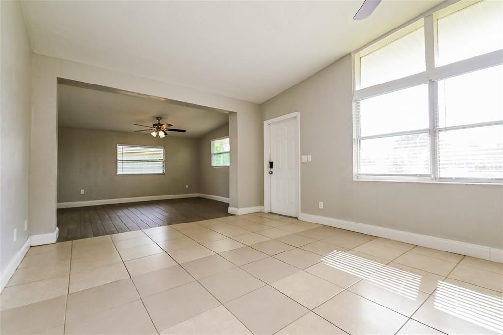 En Renta: $2,110 (3 camas, 1 baños, 1375 Pies cuadrados)