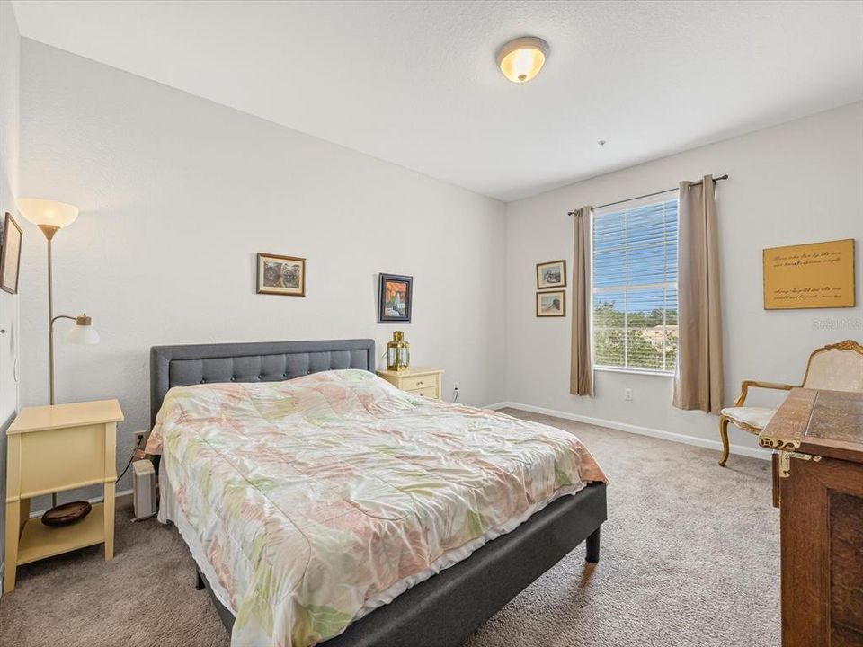 For Sale: $204,900 (3 beds, 2 baths, 1384 Square Feet)