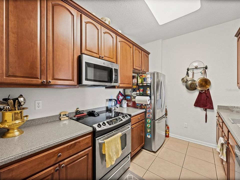 For Sale: $204,900 (3 beds, 2 baths, 1384 Square Feet)