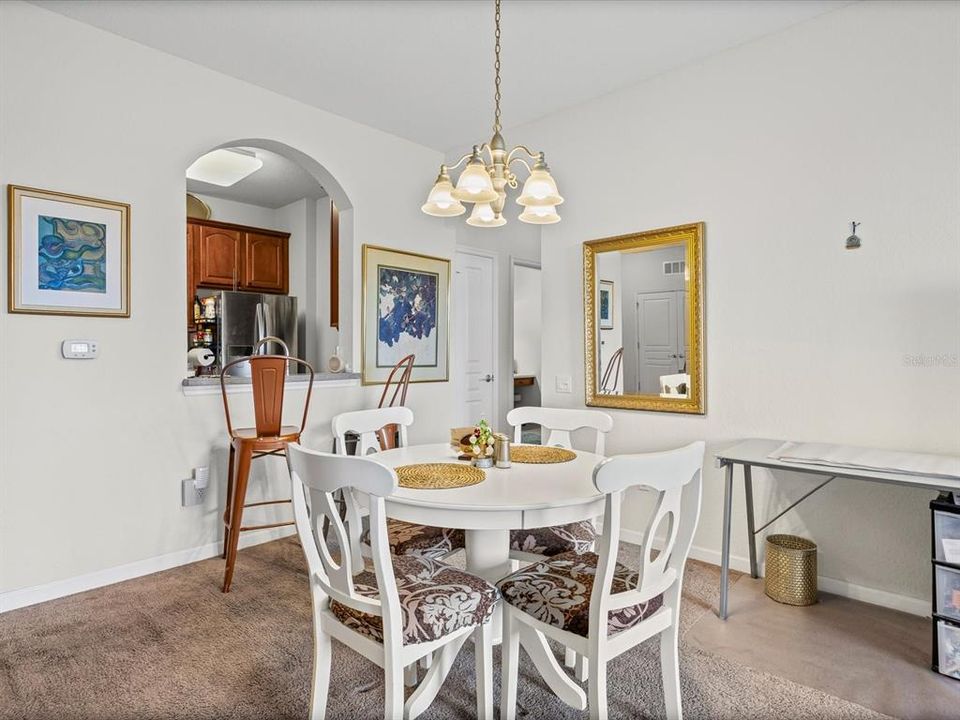 For Sale: $204,900 (3 beds, 2 baths, 1384 Square Feet)