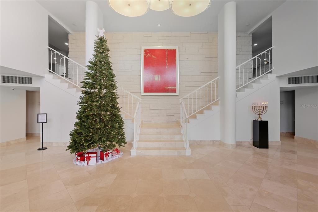 待售: $650,000 (2 贝兹, 2 浴室, 1235 平方英尺)