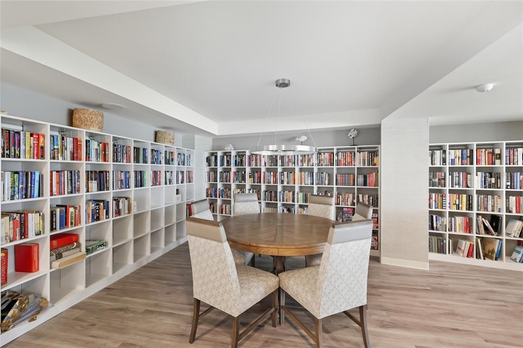 待售: $650,000 (2 贝兹, 2 浴室, 1235 平方英尺)