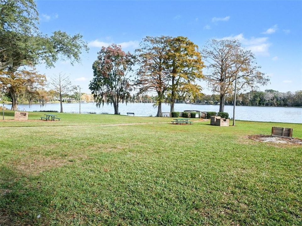 En Venta: $399,000 (3 camas, 2 baños, 1592 Pies cuadrados)