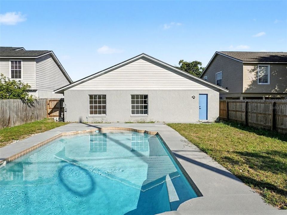 En Venta: $399,000 (3 camas, 2 baños, 1592 Pies cuadrados)