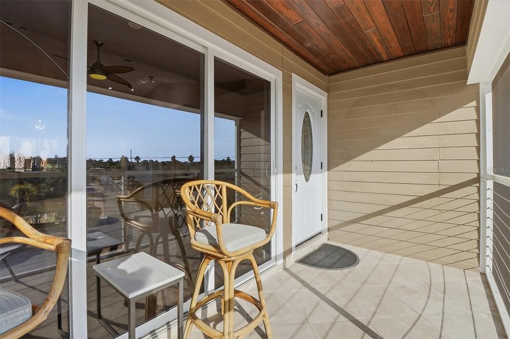 На продажу: $989,000 (3 спален, 3 ванн, 2044 Квадратных фут)