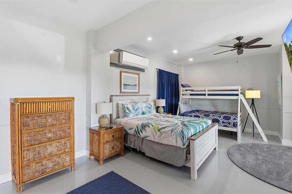 На продажу: $989,000 (3 спален, 3 ванн, 2044 Квадратных фут)