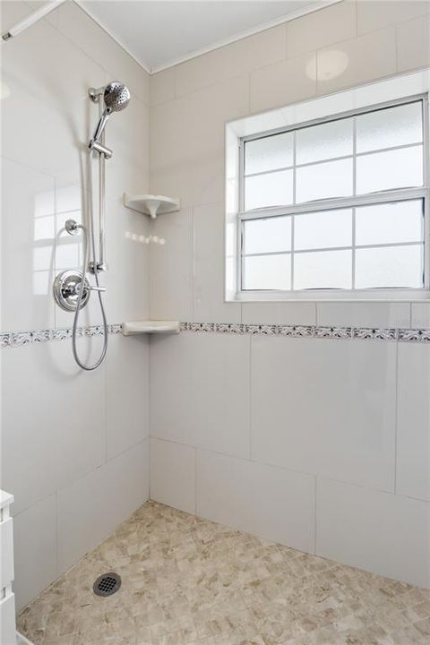 На продажу: $989,000 (3 спален, 3 ванн, 2044 Квадратных фут)