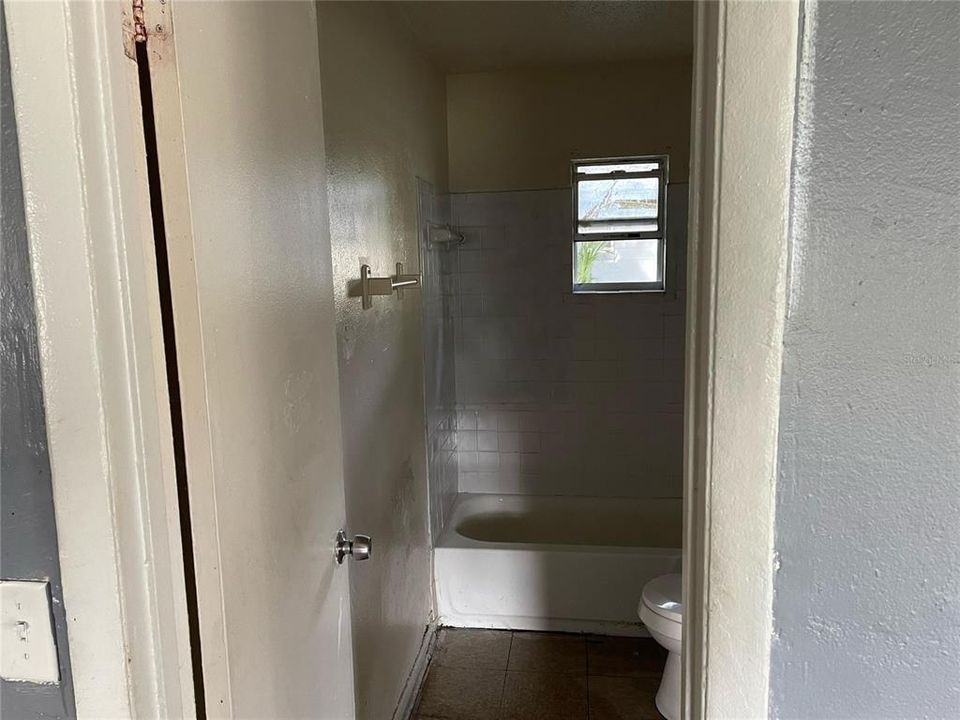 En Renta: $800 (2 camas, 1 baños, 2688 Pies cuadrados)