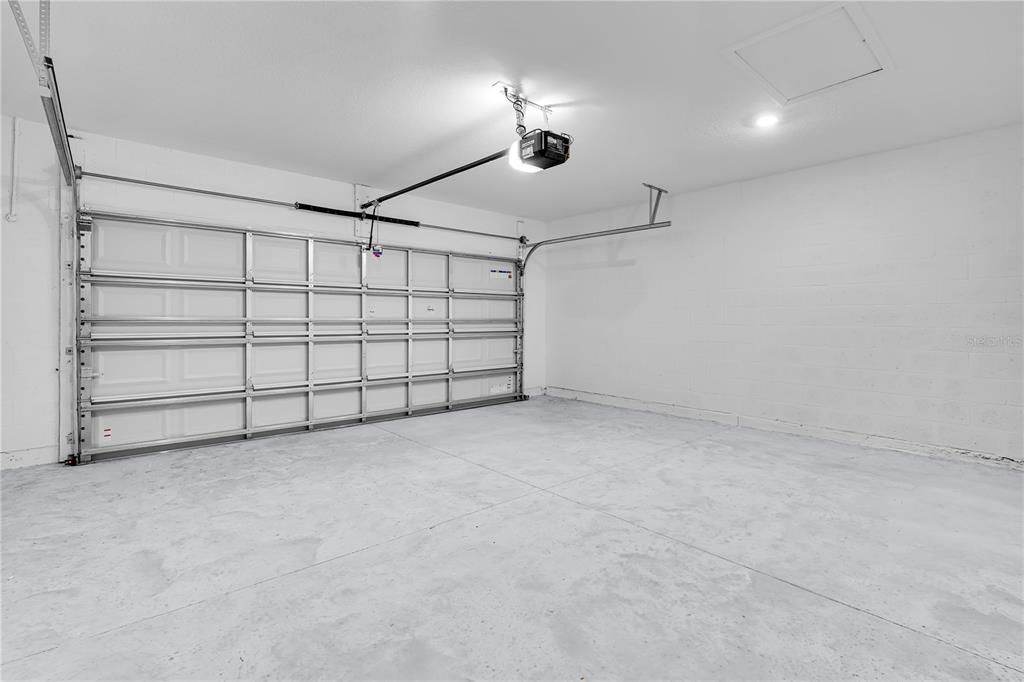 En Renta: $2,300 (4 camas, 2 baños, 2143 Pies cuadrados)