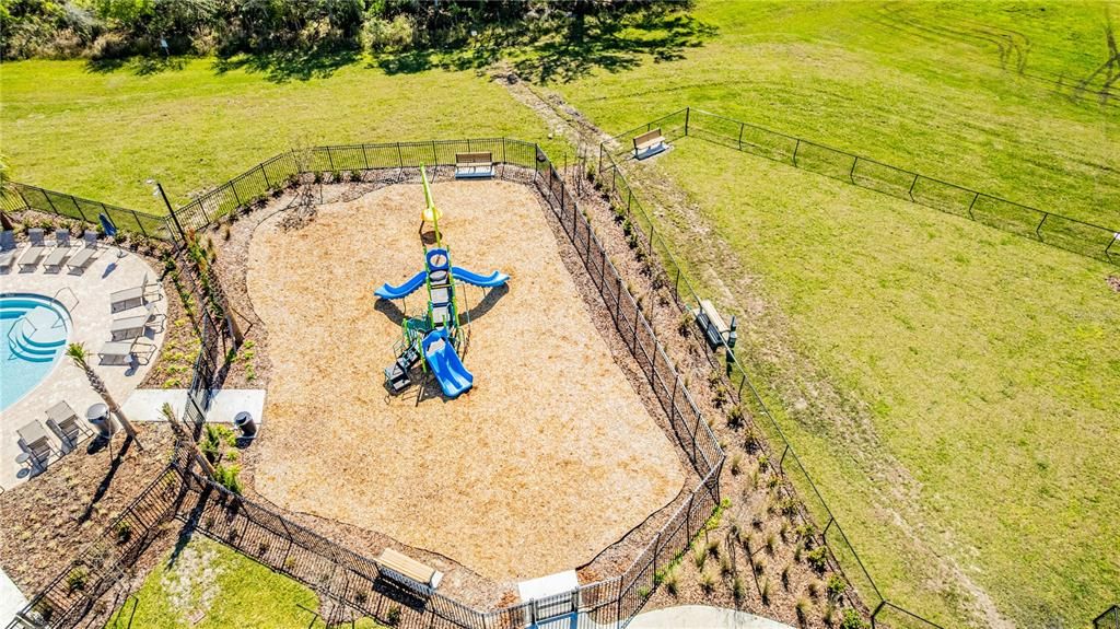 En Renta: $2,300 (4 camas, 2 baños, 2143 Pies cuadrados)