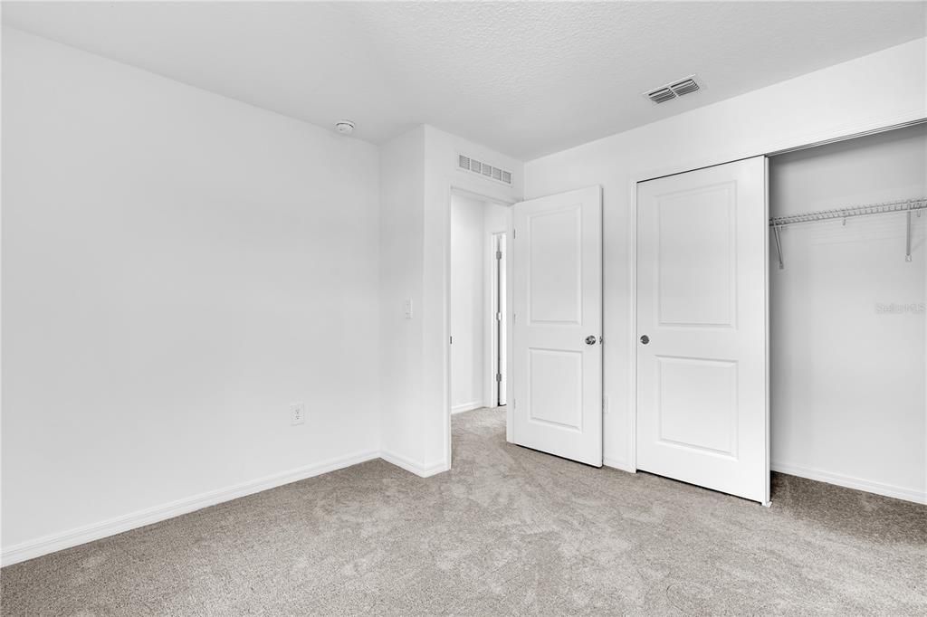 En Renta: $2,300 (4 camas, 2 baños, 2143 Pies cuadrados)