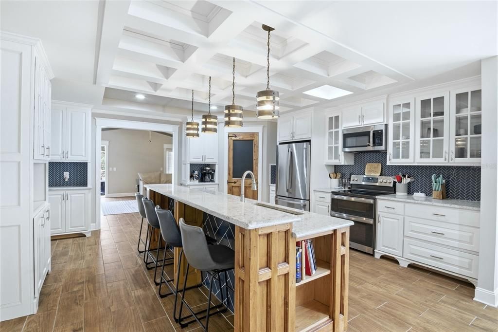 For Sale: $499,000 (3 beds, 2 baths, 2774 Square Feet)