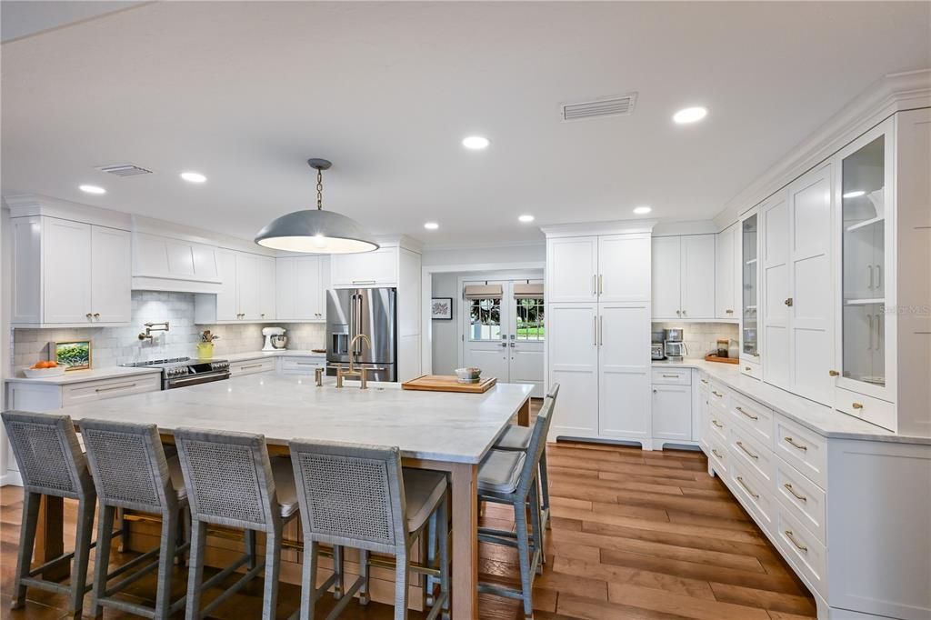 待售: $1,599,000 (4 贝兹, 3 浴室, 2926 平方英尺)