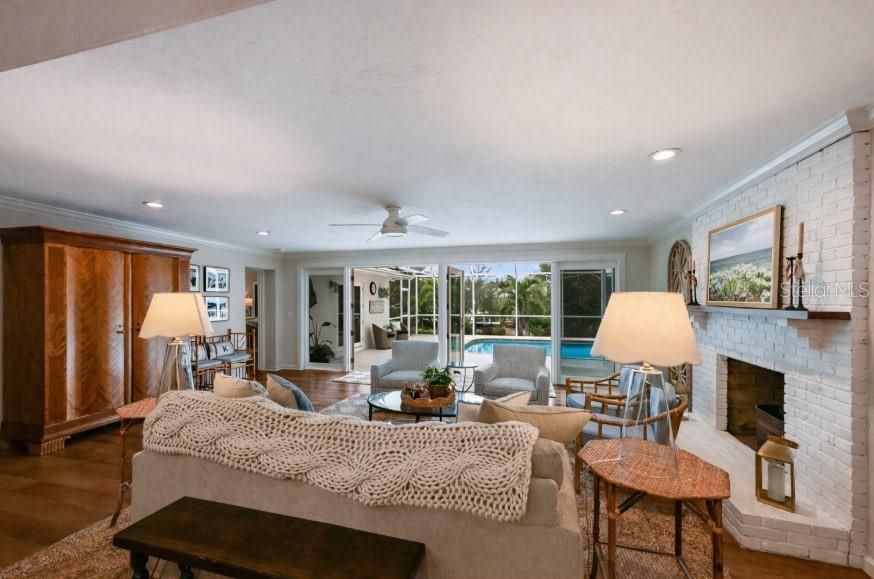 待售: $1,599,000 (4 贝兹, 3 浴室, 2926 平方英尺)