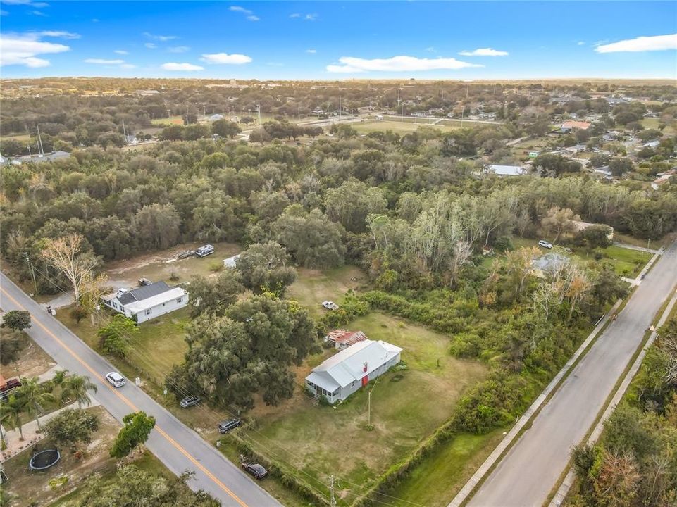 На продажу: $309,999 (5 спален, 2 ванн, 1352 Квадратных фут)