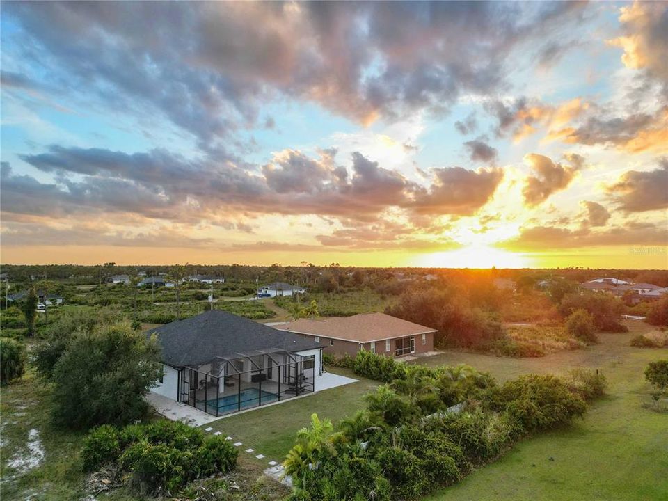 For Sale: $699,900 (3 beds, 3 baths, 2405 Square Feet)